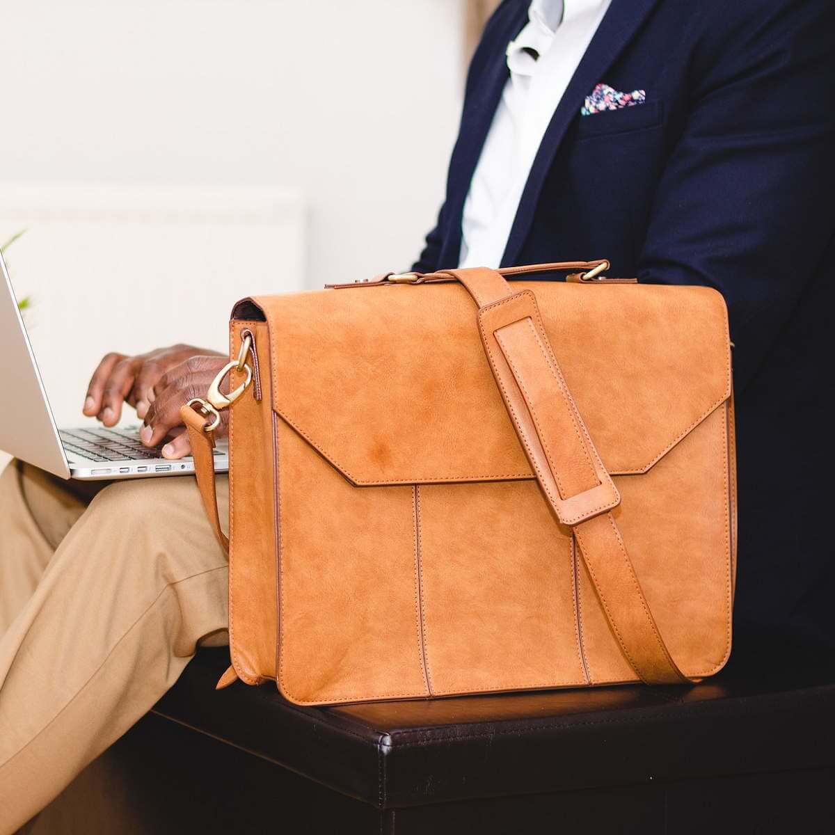 13 best business travel laptop bags