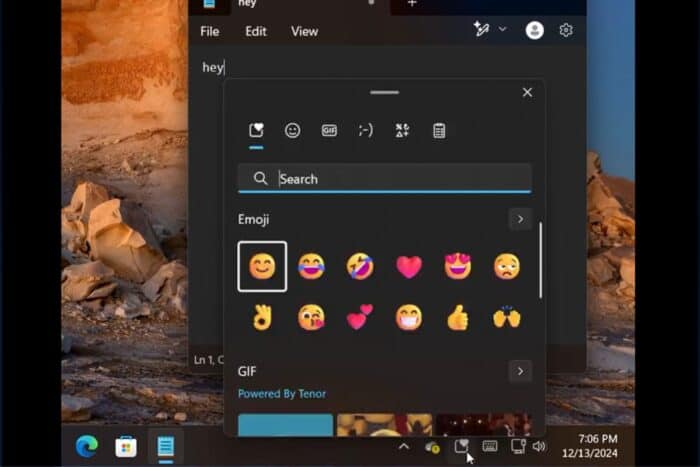 Windows 11 emoji button